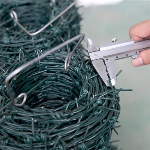 Стоимость строительства забора из колючей проволоки